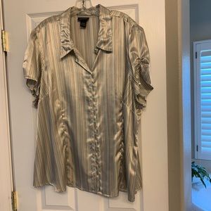 Lane Bryant size 26/28 blouse $16